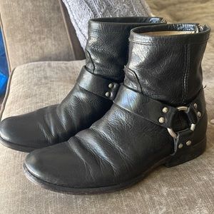 Frye Philip Harness Short Leather Boots Booties pre loved 7